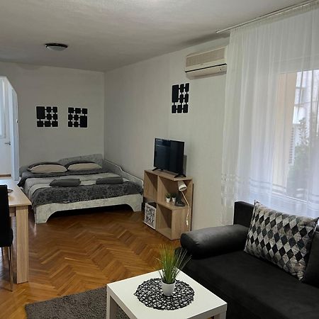 Студио Рози Апартамент Sandanski Exterior foto